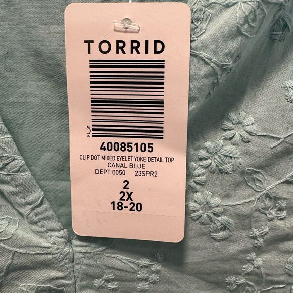 NWT Torrid Light Blue Eyelet Clip Dot Long Sleeve Cotton Top Blouse 2X - Picture 8 of 8